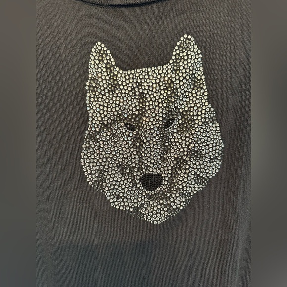 Chaser Off-the-Shoulder Sweater in Black with Rhinestone Wolf Design Small - Picture 2 of 4